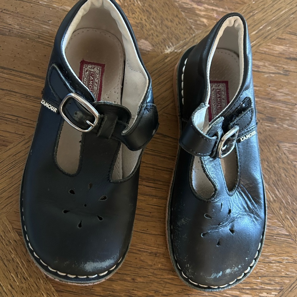 L'Amour Black Leather T-Strap Mary Janes for Kids